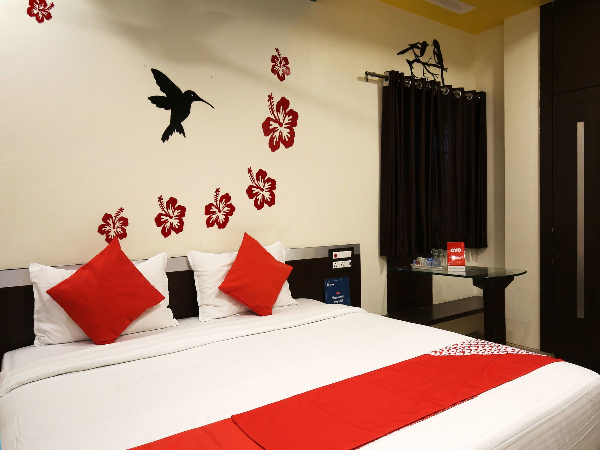 Oyo 11548 Hotel Mrunal Palace Аурангабад Экстерьер фото